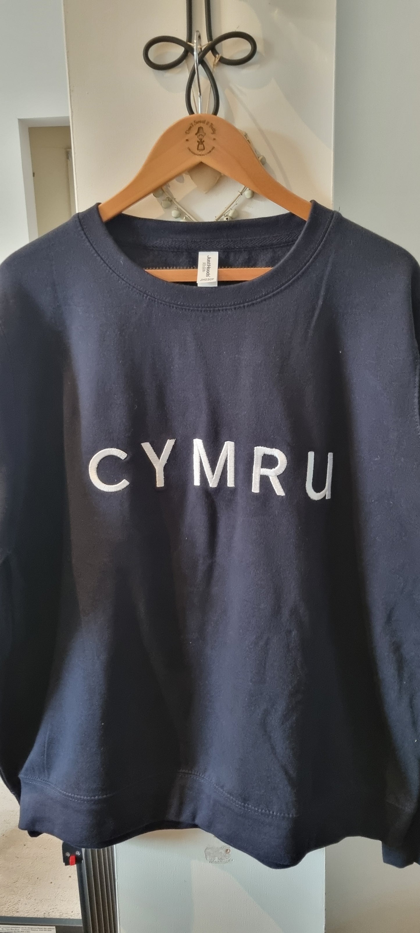 CYMRU embroidered sweatshirt