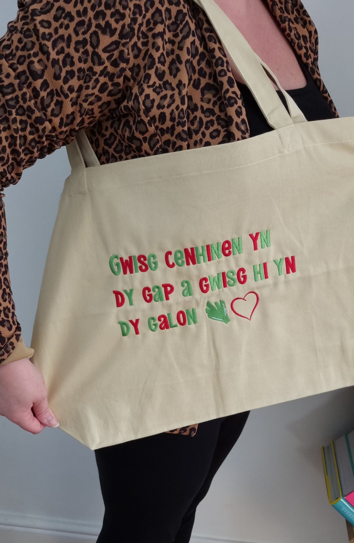 Gwisg Cenhinen Large Welsh Language Embroidered Tote bag