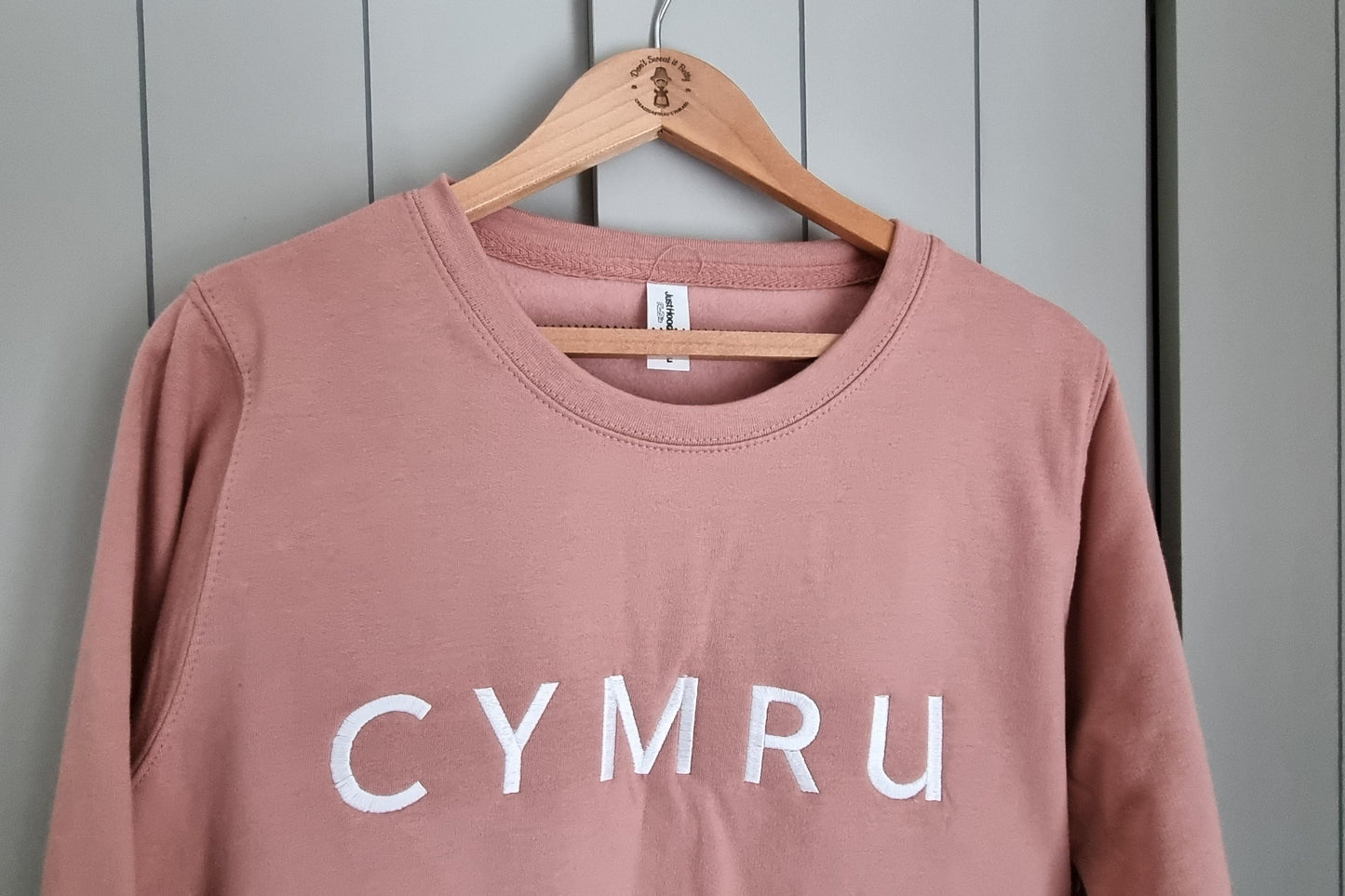 CYMRU embroidered sweatshirt