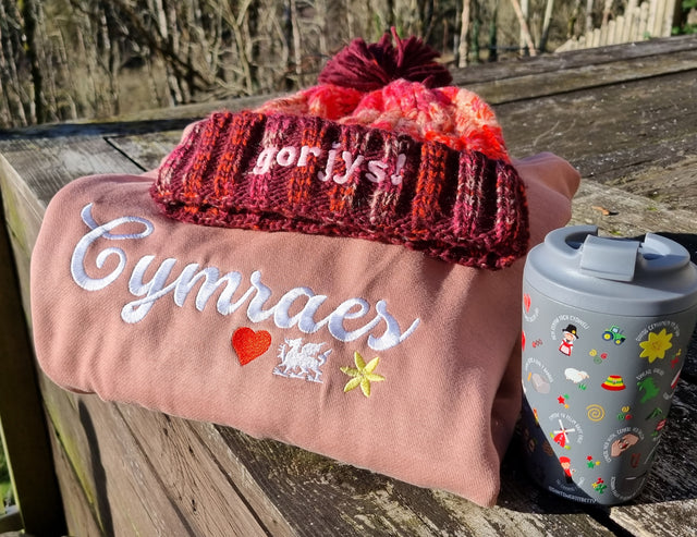 <h2>Wear It Together</h2>