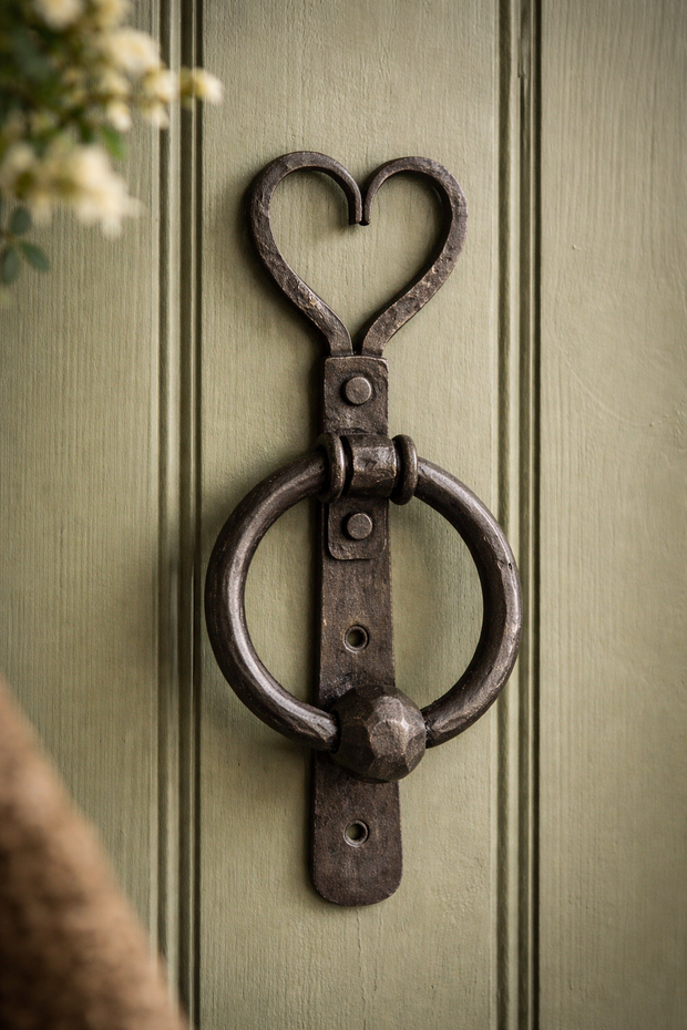 <h2>Cartref - made for living. </h2>