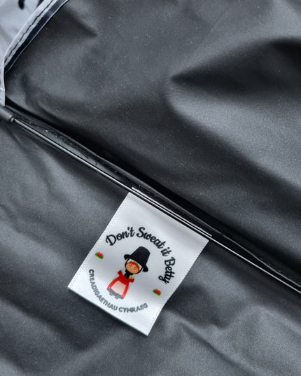 Glaw neu Hindda Umbrella — Cymru