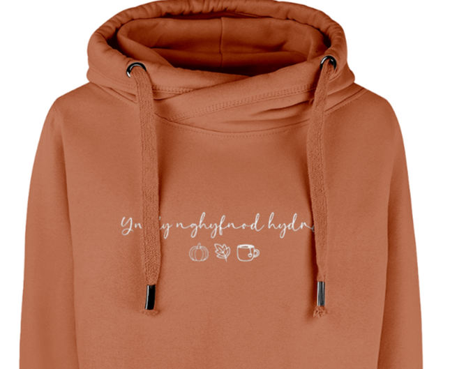 Yn Fy Nghyfnod Hydref Embroidered Hoodie - Welsh Women's Clothing
