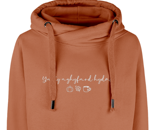Yn Fy Nghyfnod Hydref Embroidered Hoodie
