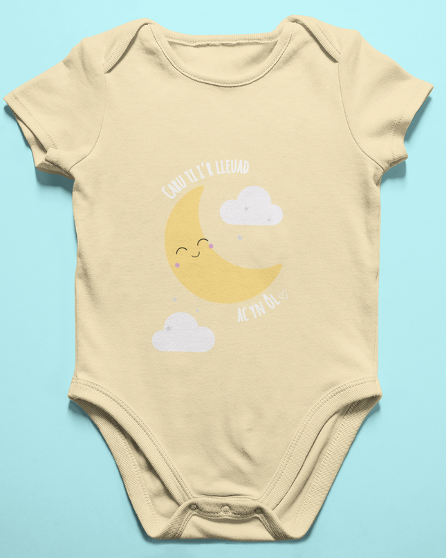 'Caru ti i'r lleuad' Welsh Babygrow