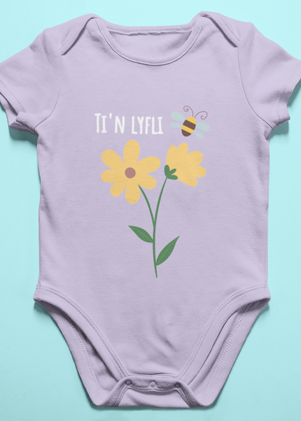 Ti'n Lyfli Welsh Babygrow