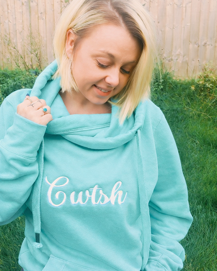 Cwtsh Premium Cross-neck Hoodie