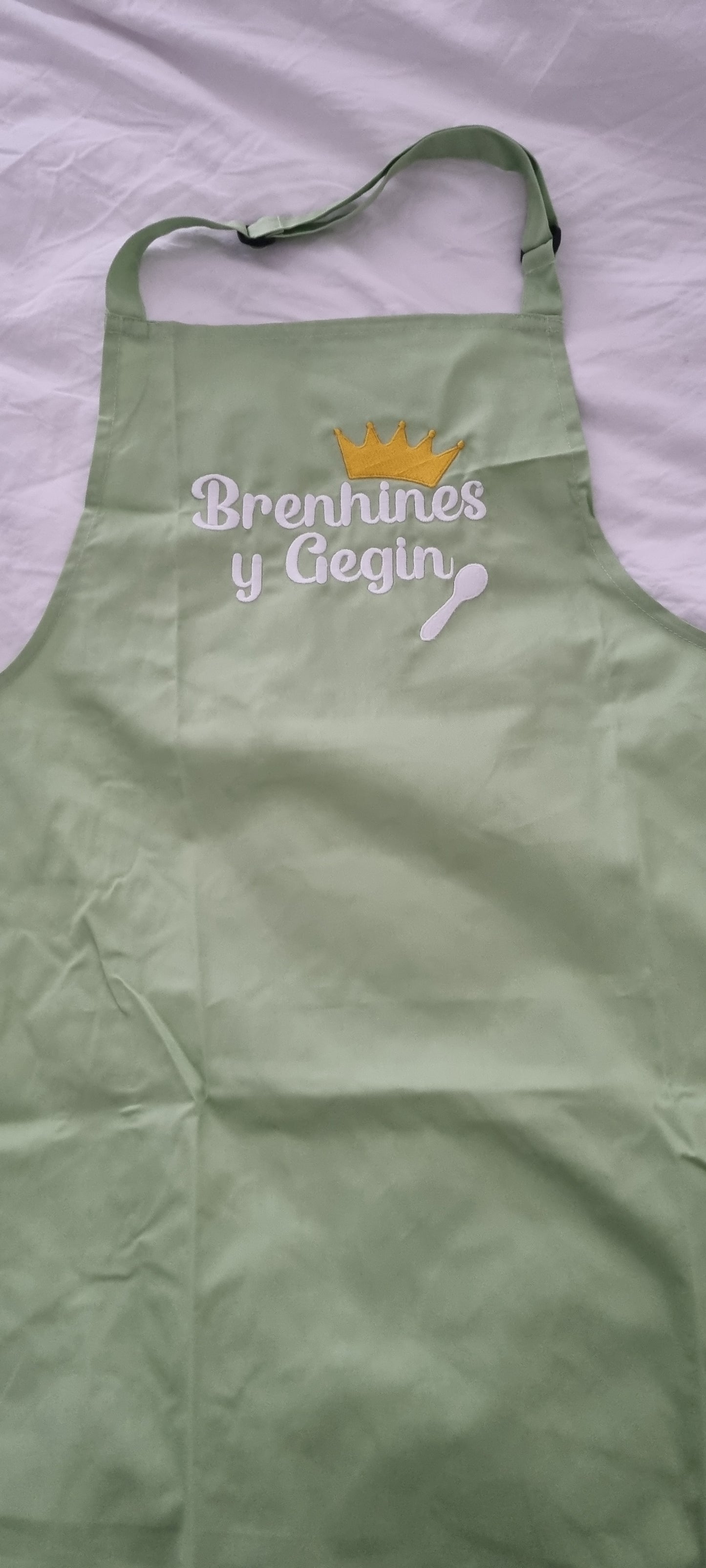 Ffedog Brodiog Oedolion Brenhines y Gegin